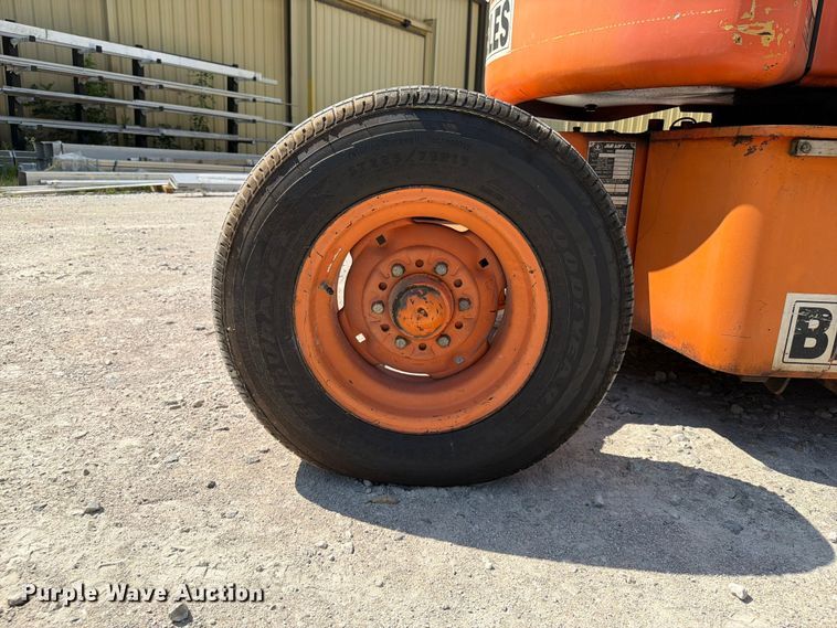 image for item FI0272 1994 JLG 40 Electric boom lift