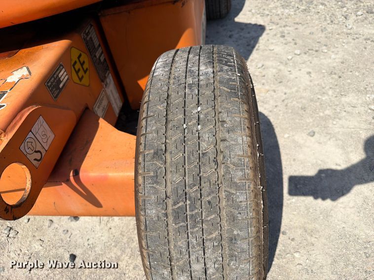 image for item FI0272 1994 JLG 40 Electric boom lift