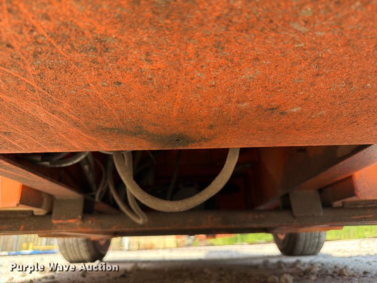 image for item FI0272 1994 JLG 40 Electric boom lift