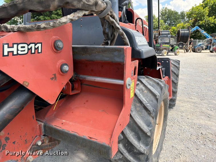 image for item FI0279 2003 Ditch Witch RT115 trencher