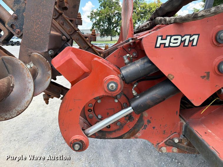 image for item FI0279 2003 Ditch Witch RT115 trencher