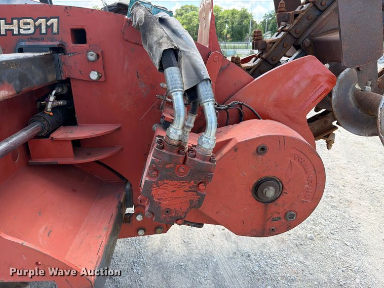 image for item FI0279 2003 Ditch Witch RT115 trencher