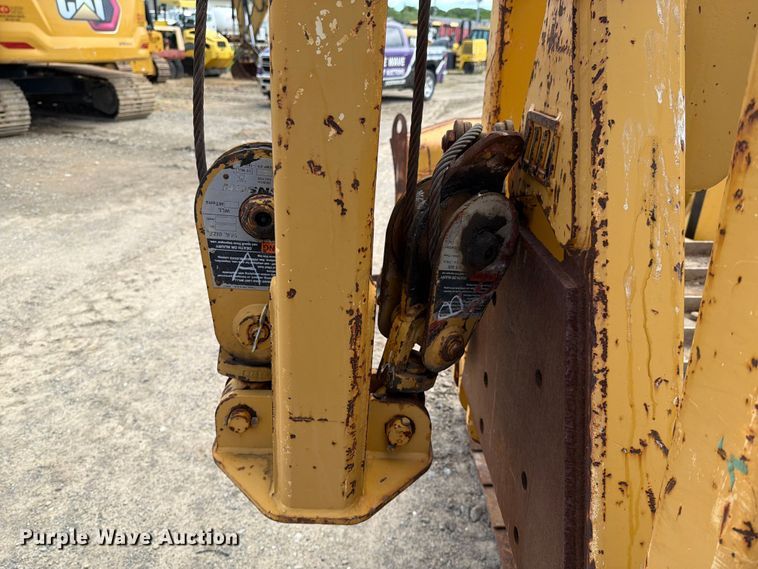 image for item FI1009 2008 Caterpillar D5K pipelayer