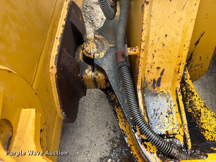image for item FI1009 2008 Caterpillar D5K pipelayer