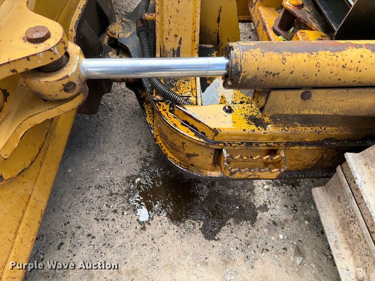 image for item FI1009 2008 Caterpillar D5K pipelayer