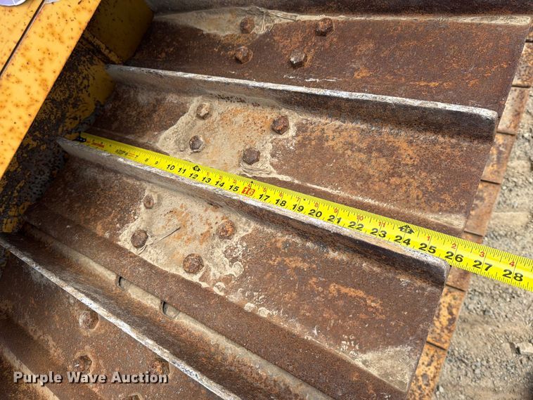 image for item FI1009 2008 Caterpillar D5K pipelayer
