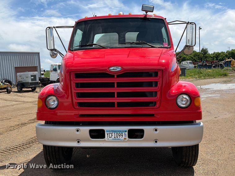 image for item FK0251 1999 Sterling LT vacuum truck