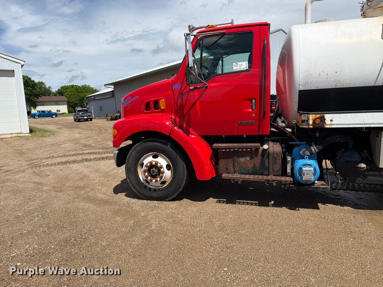 image for item FK0251 1999 Sterling LT vacuum truck