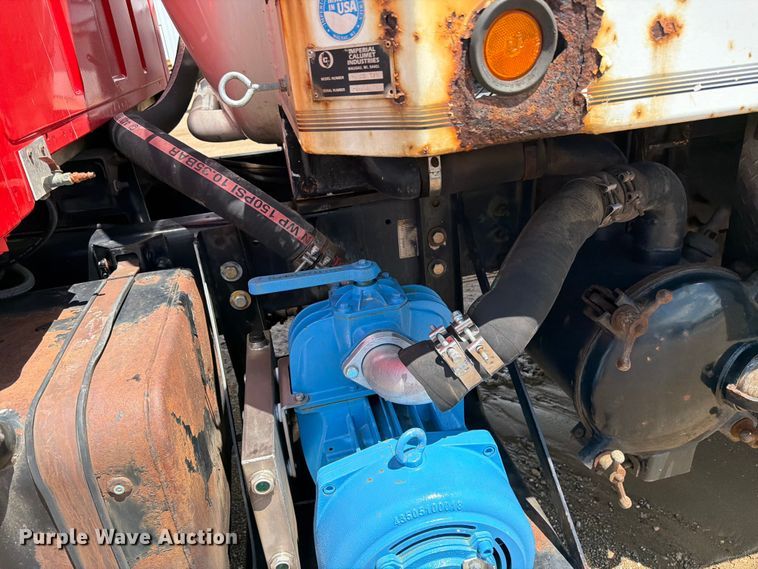 image for item FK0251 1999 Sterling LT vacuum truck