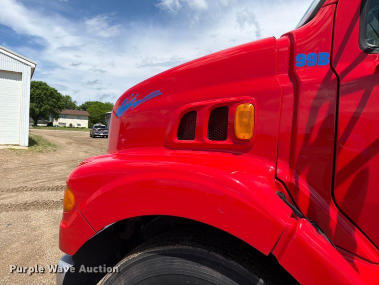 image for item FK0251 1999 Sterling LT vacuum truck
