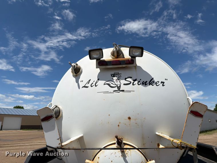 image for item FK0251 1999 Sterling LT vacuum truck