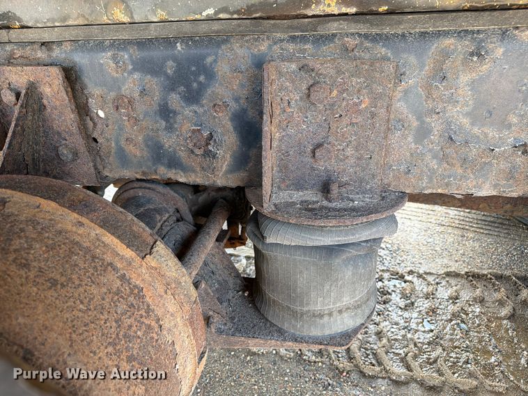 image for item FK0251 1999 Sterling LT vacuum truck