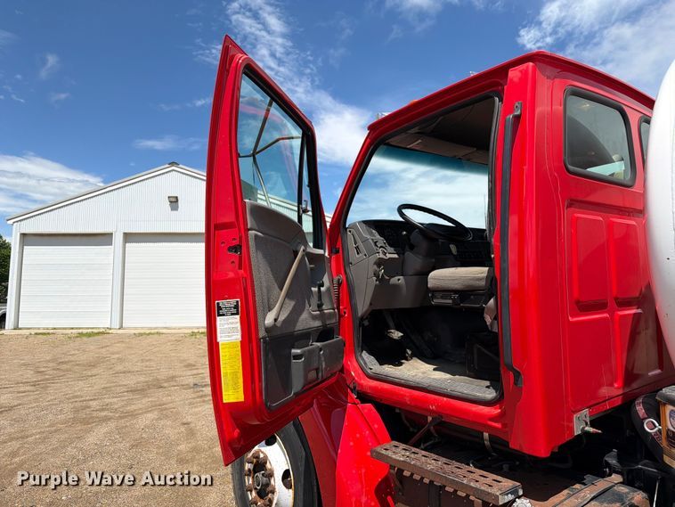 image for item FK0251 1999 Sterling LT vacuum truck