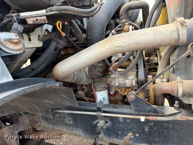 image for item FK0251 1999 Sterling LT vacuum truck