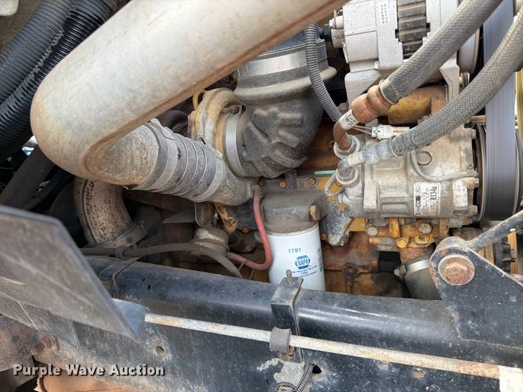 image for item FK0251 1999 Sterling LT vacuum truck