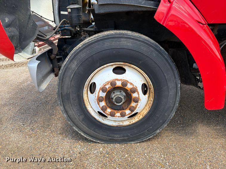 image for item FK0251 1999 Sterling LT vacuum truck