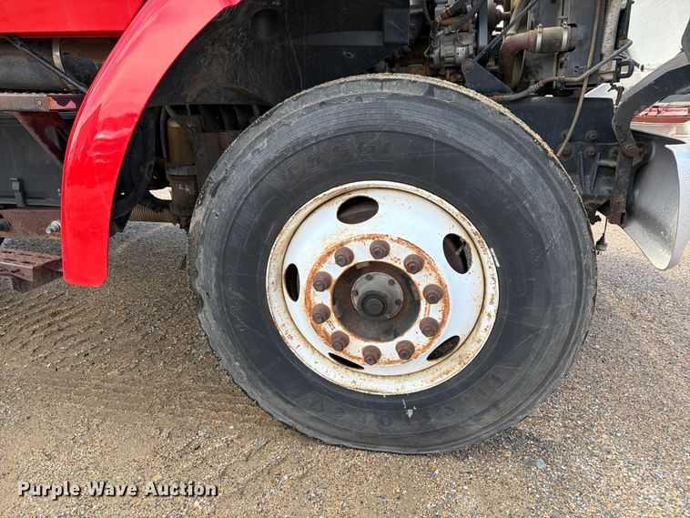 image for item FK0251 1999 Sterling LT vacuum truck