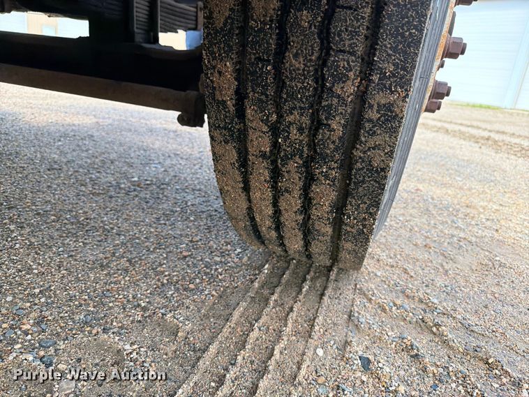 image for item FK0251 1999 Sterling LT vacuum truck
