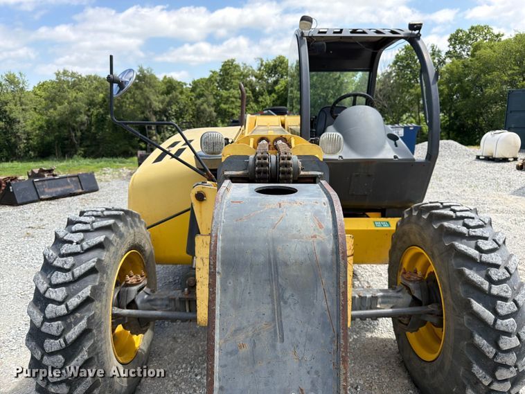 image for item FK3106 2007 New Holland M427 telehandler