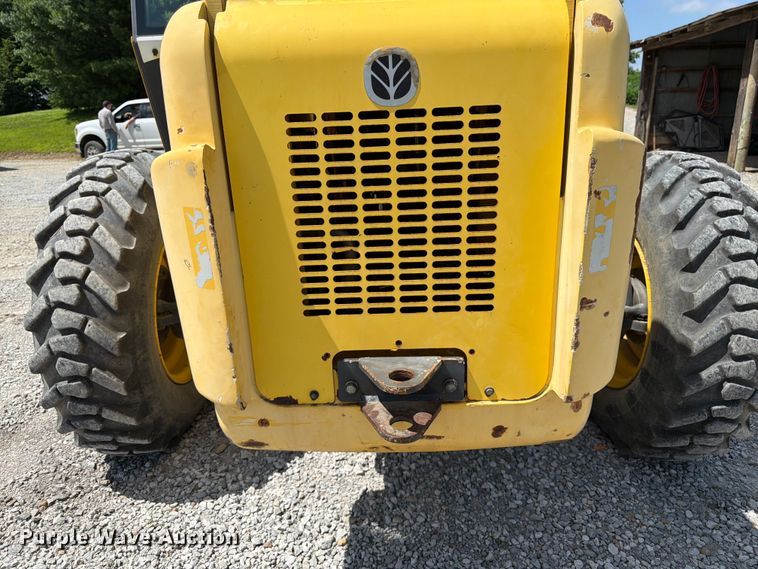 image for item FK3106 2007 New Holland M427 telehandler