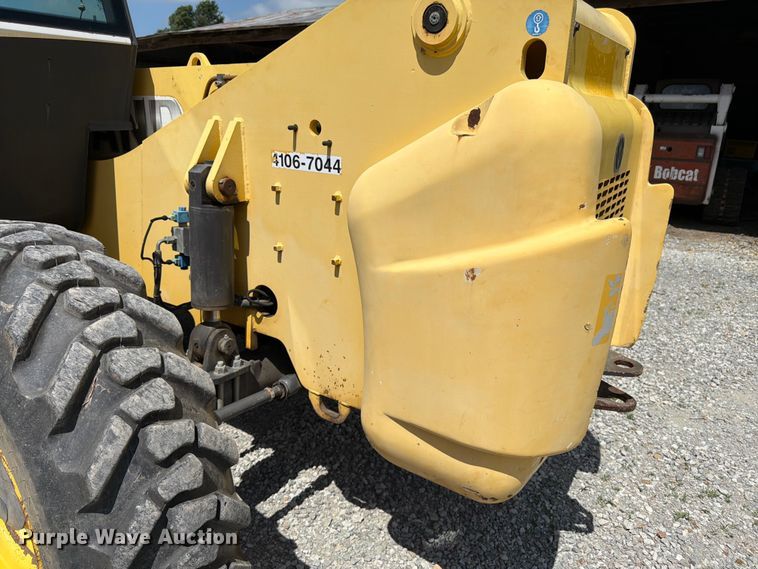 image for item FK3106 2007 New Holland M427 telehandler