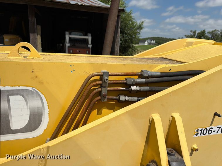 image for item FK3106 2007 New Holland M427 telehandler