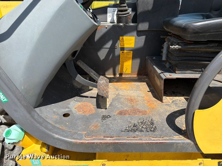 image for item FK3106 2007 New Holland M427 telehandler