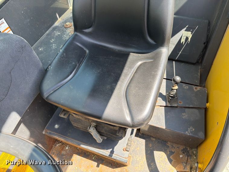 image for item FK3106 2007 New Holland M427 telehandler