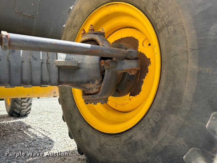 image for item FK3106 2007 New Holland M427 telehandler