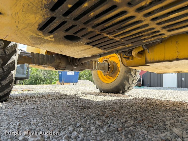 image for item FK3106 2007 New Holland M427 telehandler