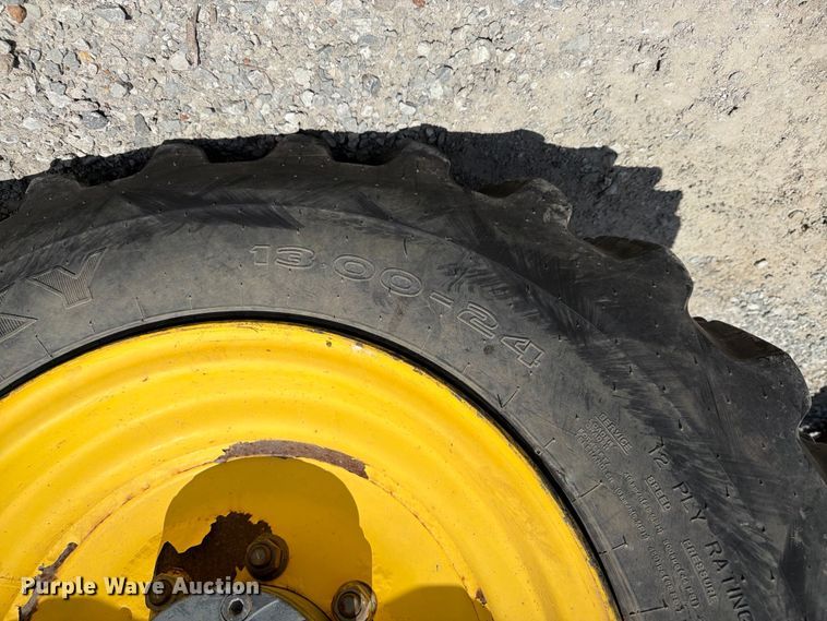 image for item FK3106 2007 New Holland M427 telehandler