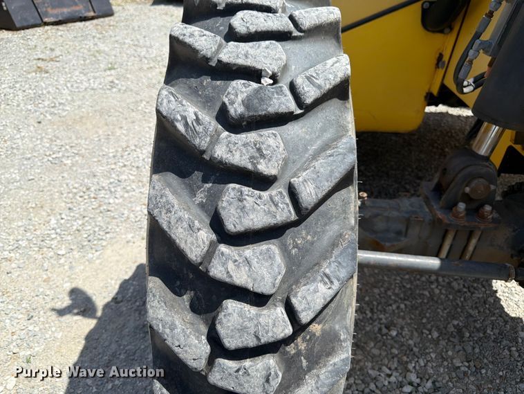 image for item FK3106 2007 New Holland M427 telehandler