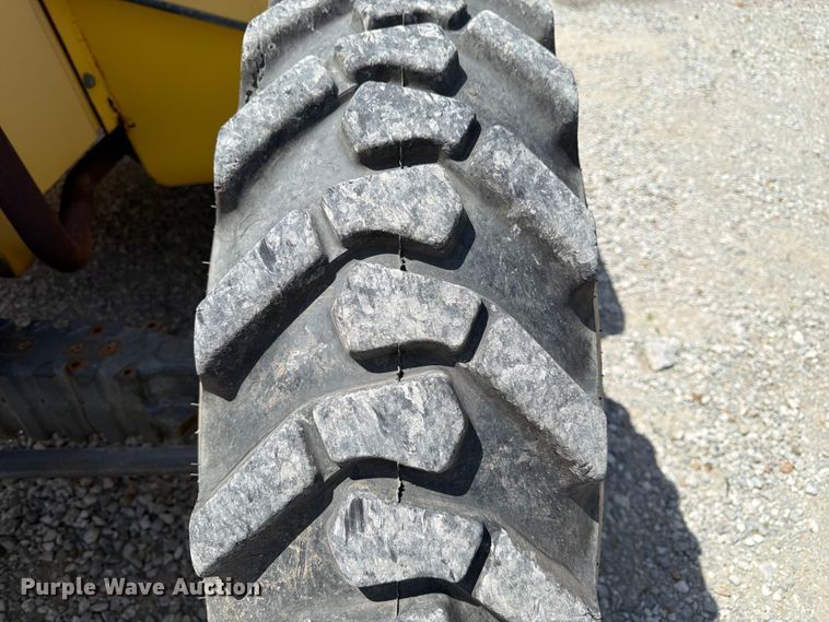 image for item FK3106 2007 New Holland M427 telehandler