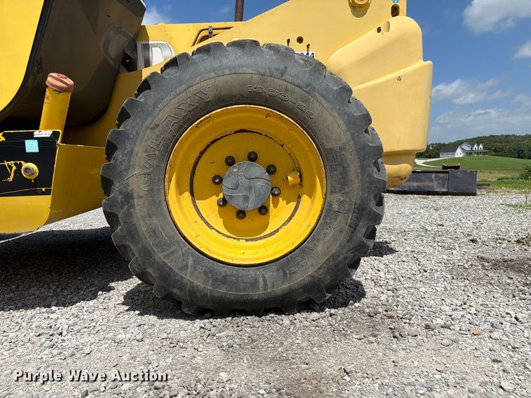 image for item FK3106 2007 New Holland M427 telehandler