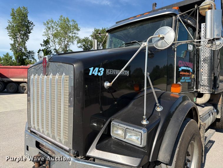 image for item FK3131 2013 Kenworth T800 dump truck