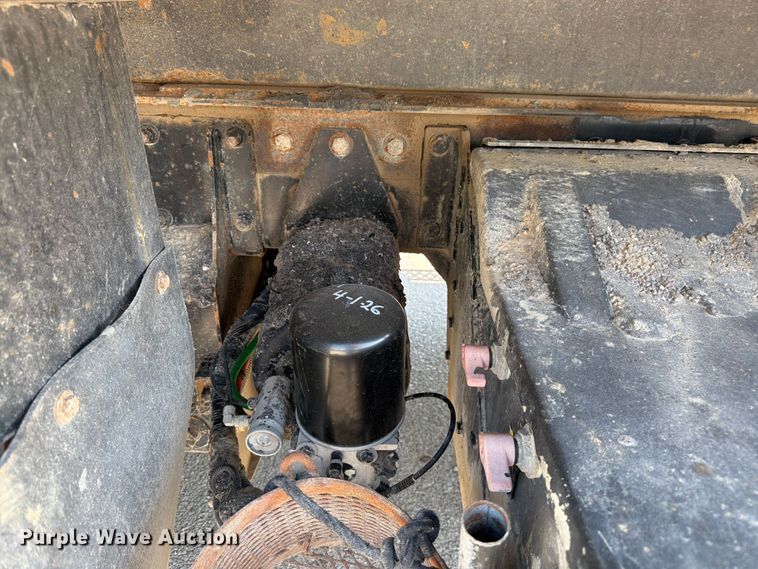 image for item FK3131 2013 Kenworth T800 dump truck