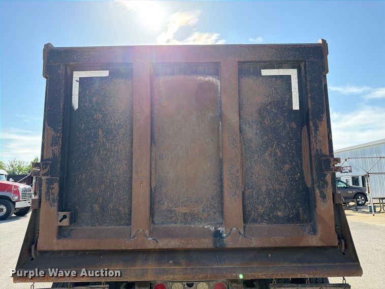 image for item FK3131 2013 Kenworth T800 dump truck