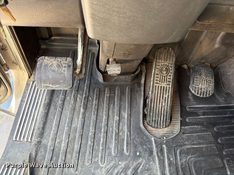 image for item FK3131 2013 Kenworth T800 dump truck