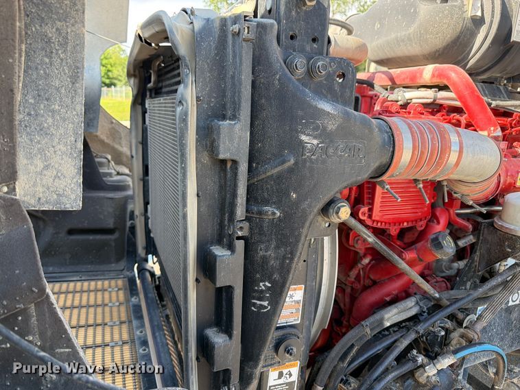 image for item FK3131 2013 Kenworth T800 dump truck