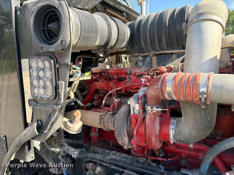 image for item FK3131 2013 Kenworth T800 dump truck