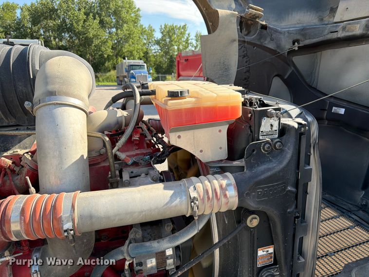 image for item FK3131 2013 Kenworth T800 dump truck