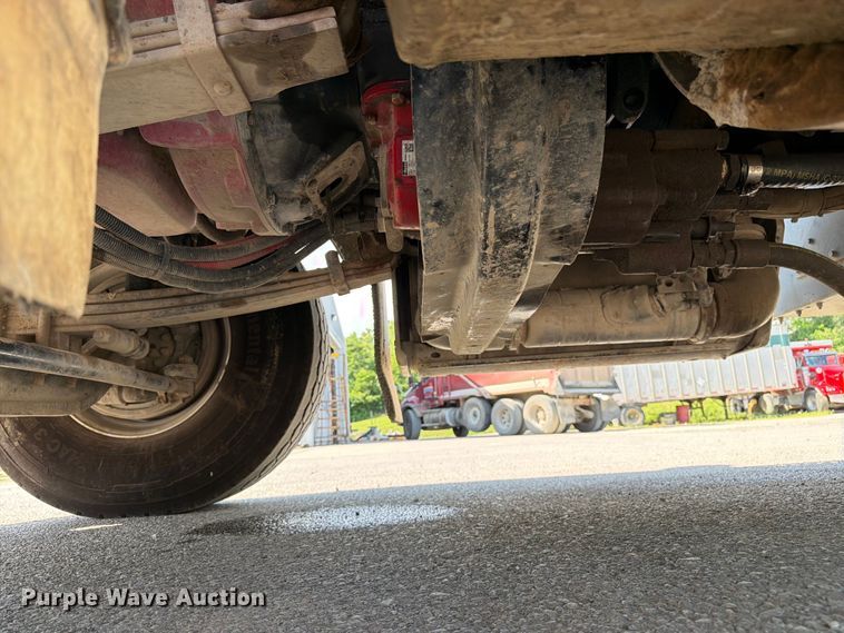 image for item FK3131 2013 Kenworth T800 dump truck