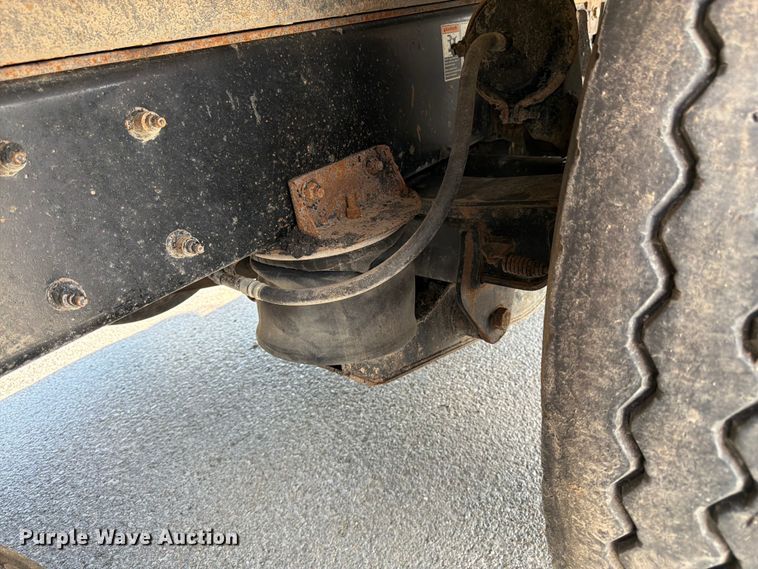 image for item FK3131 2013 Kenworth T800 dump truck