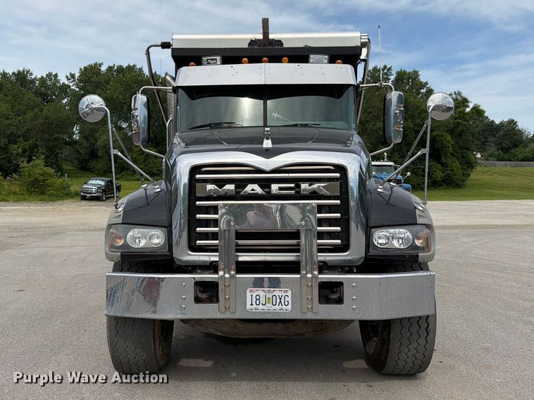 image for item FK3132 2015 Mack GU dump truck