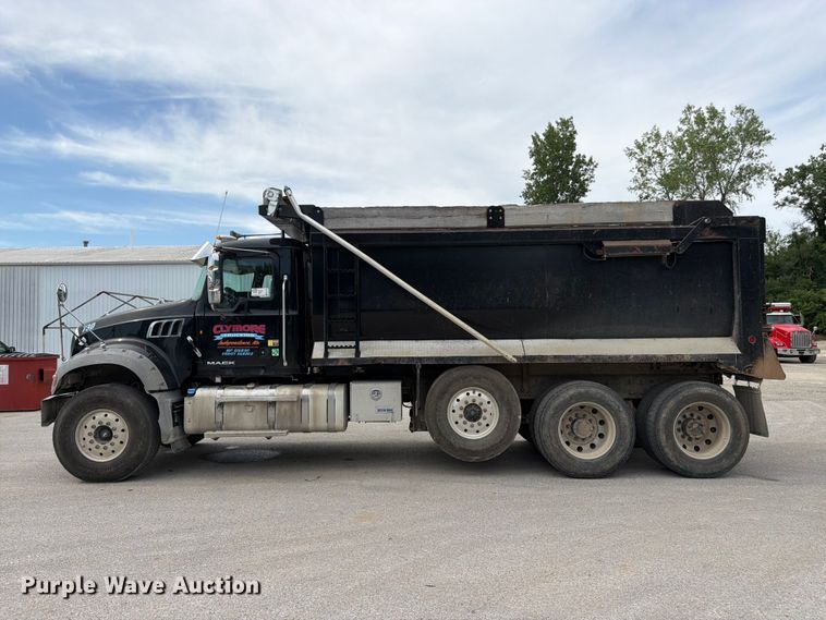 image for item FK3132 2015 Mack GU dump truck