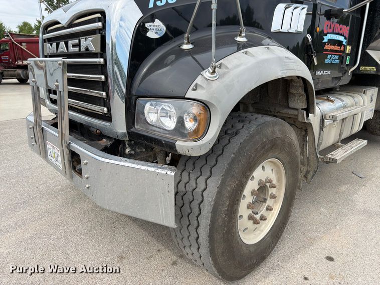 image for item FK3132 2015 Mack GU dump truck