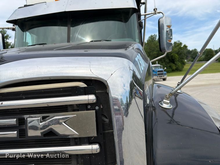 image for item FK3132 2015 Mack GU dump truck