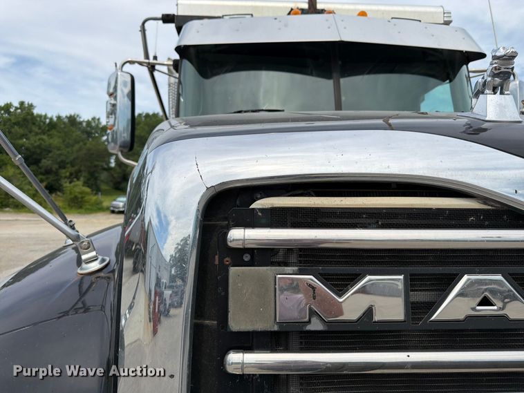 image for item FK3132 2015 Mack GU dump truck