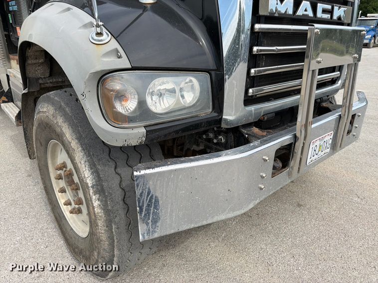 image for item FK3132 2015 Mack GU dump truck