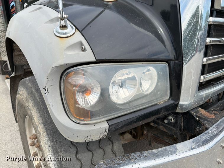 image for item FK3132 2015 Mack GU dump truck